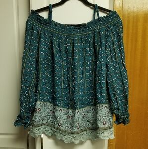 🍭Mason & Belle off shoulder print top with adjustable straps